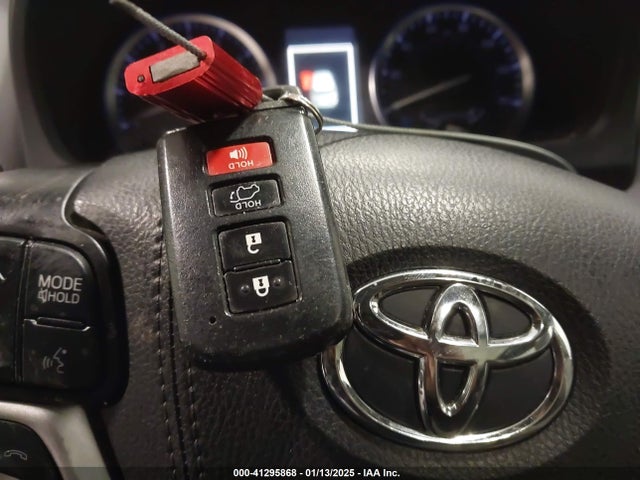 5TDDZRFH5KS997036 Toyota Highlander Limited Platinum