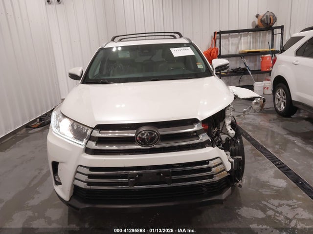 5TDDZRFH5KS997036 Toyota Highlander Limited Platinum
