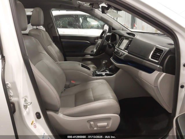 5TDDZRFH5KS997036 Toyota Highlander Limited Platinum