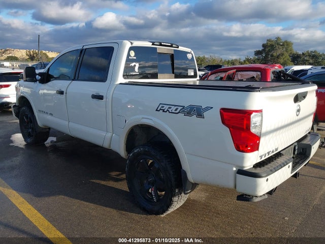 Nissan Titan Pro-4x 2019 1N6AA1E58KN513611 Image 3