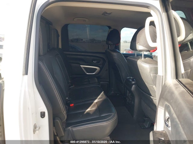 Nissan Titan Pro-4x 2019 1N6AA1E58KN513611 Image 8