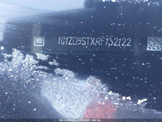 1G1ZD5STXRF132122 Chevrolet Malibu Fwd 1lt