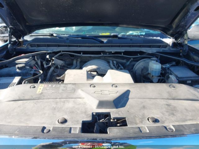 1GCNKNEH7JZ372993 Chevrolet Silverado 1500 Wt