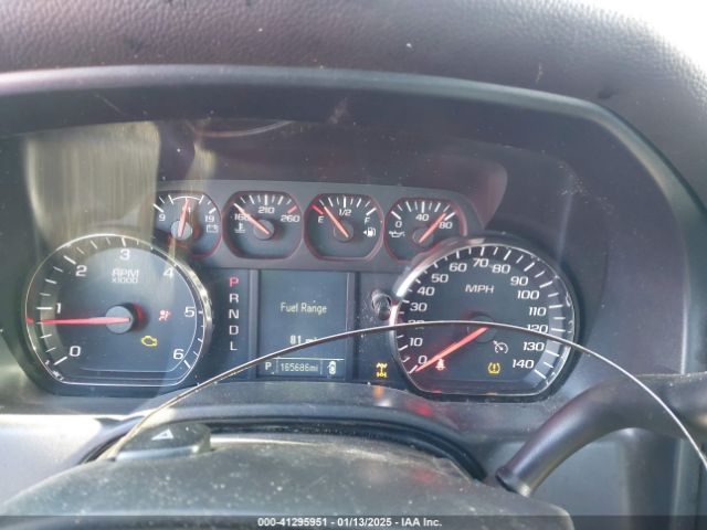1GCNKNEH7JZ372993 Chevrolet Silverado 1500 Wt