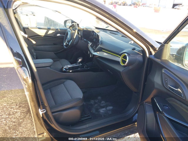 KL77LHE20RC078639 Chevrolet Trax Fwd Lt