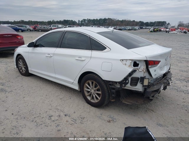 Hyundai SONATA SE 2018 5NPE24AFXJH638030 Image 3
