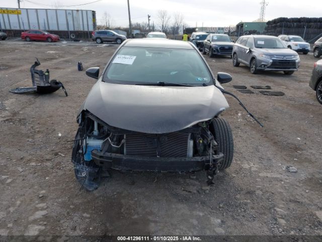 2T1BURHE9FC321518 Toyota COROLLA LE