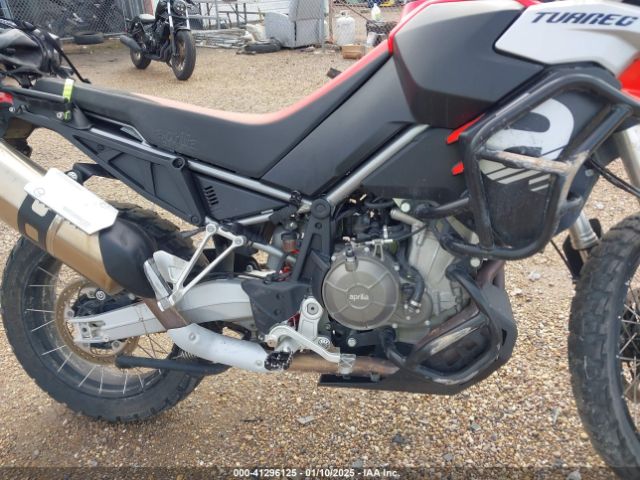 2022 APRILIA TUAREG ZD4XBUA01NS000748 Photo 7