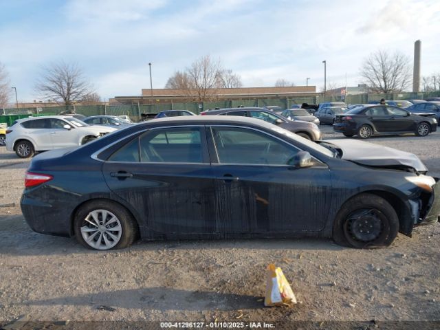 4T1BF1FK1GU509261 Toyota CAMRY LE