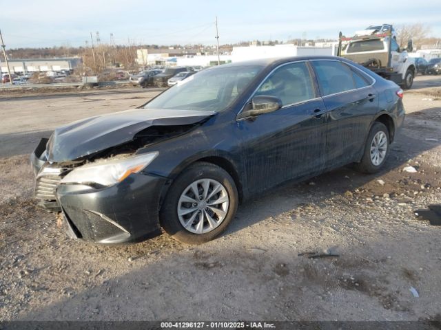 4T1BF1FK1GU509261 Toyota CAMRY LE