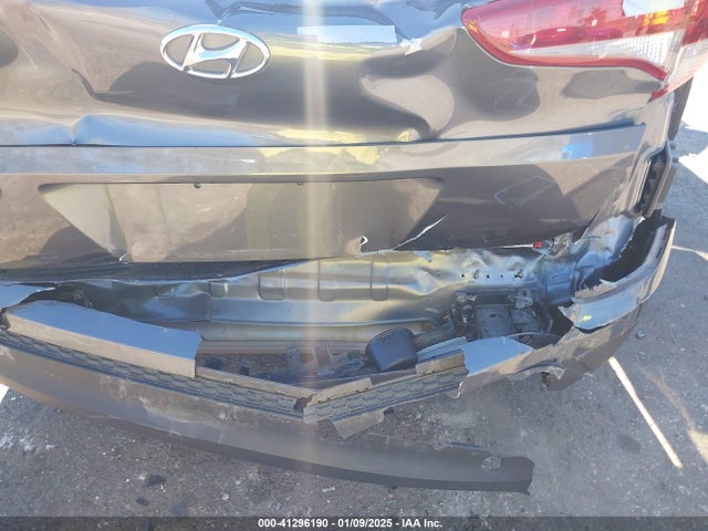 KM8J33A45HU420349 Hyundai TUCSON SE