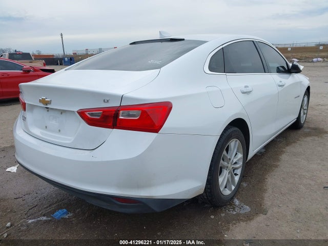 1G1ZE5STXHF120922 Chevrolet MALIBU 1LT