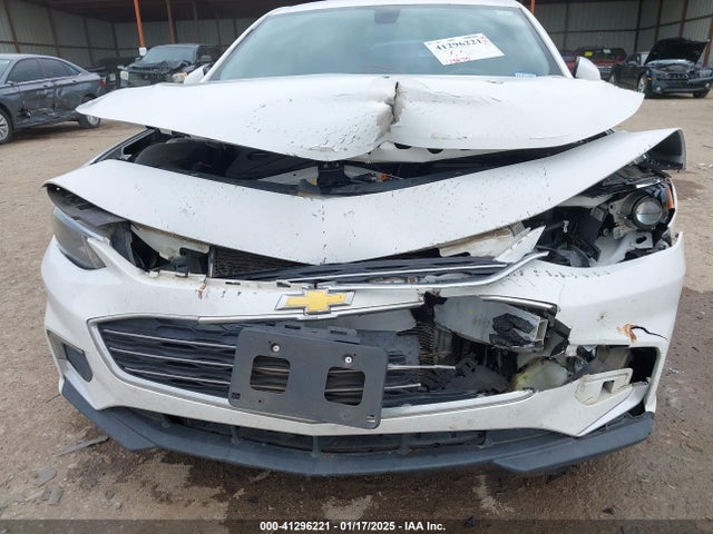 1G1ZE5STXHF120922 Chevrolet MALIBU 1LT