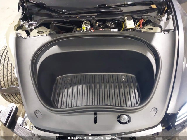 2024 TESLA MODEL 3 5YJ3E1EB4RF845270 Photo 9