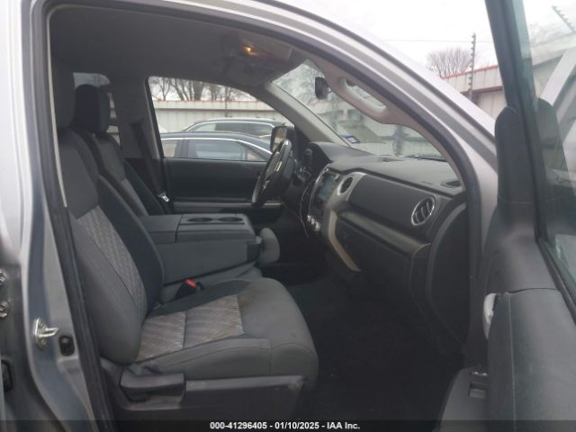 5TFEY5F12MX273045 Toyota Tundra Sr5