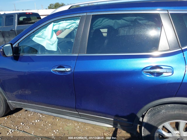 JN8AT2MT6LW041119 Nissan Rogue Sv Fwd