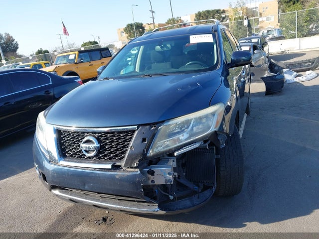 5N1AR2MN6FC678167 Nissan Pathfinder Sv