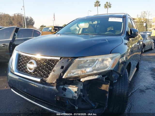 5N1AR2MN6FC678167 Nissan Pathfinder Sv