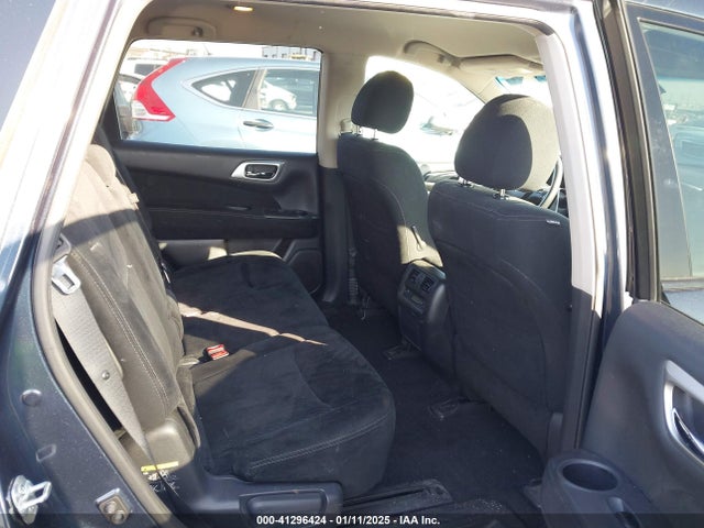 5N1AR2MN6FC678167 Nissan Pathfinder Sv