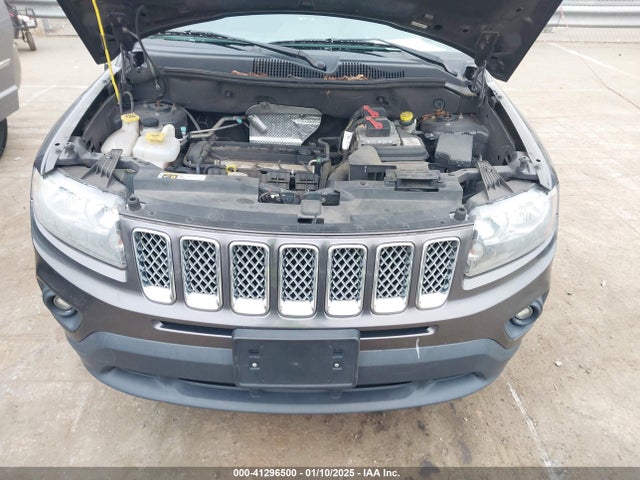 Jeep Compass Latitude 2016 1C4NJCEAXGD648311 Image 10