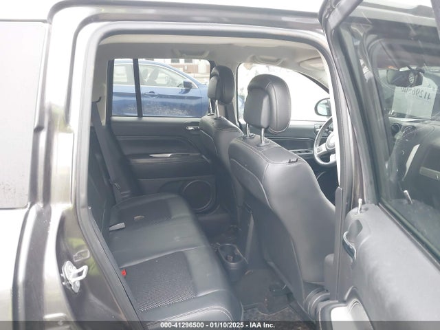Jeep Compass Latitude 2016 1C4NJCEAXGD648311 Image 8