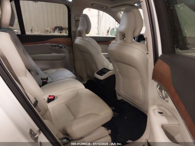 YV4102PK0N1801551 Volvo Xc90 T5 Momentum 7 Passenger