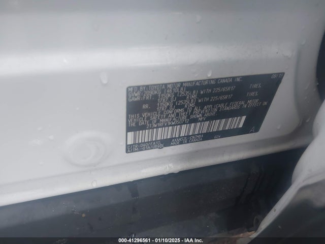 2T3W1RFV1KW050712 Toyota Rav4 Xle