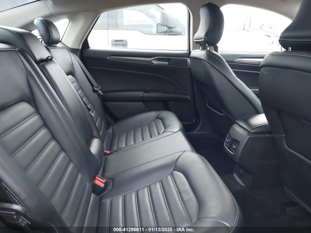 Ford FUSION SE 2017 3FA6P0T90HR256334 Image 8