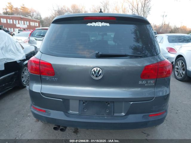 WVGBV7AX4FW575282 Volkswagen TIGUAN S