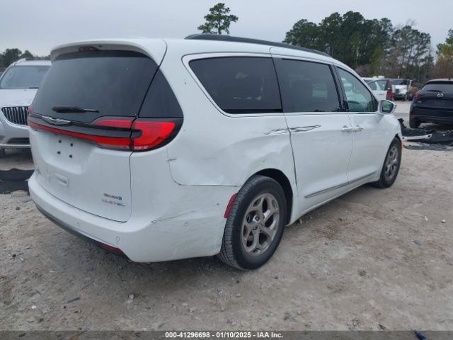 2022 CHRYSLER PACIFICA 2C4RC1GG7NR112153 Photo 3