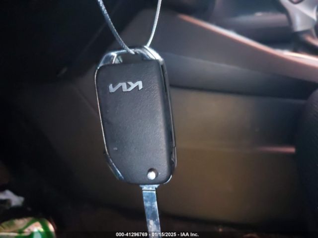 3KPF24AD9PE618822 KIA Forte Lxs