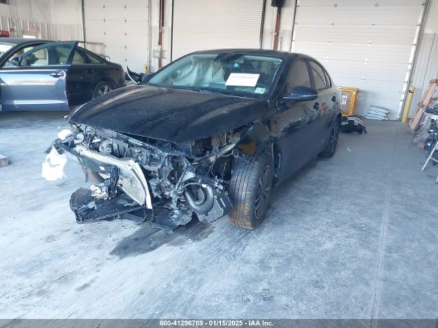 3KPF24AD9PE618822 KIA Forte Lxs