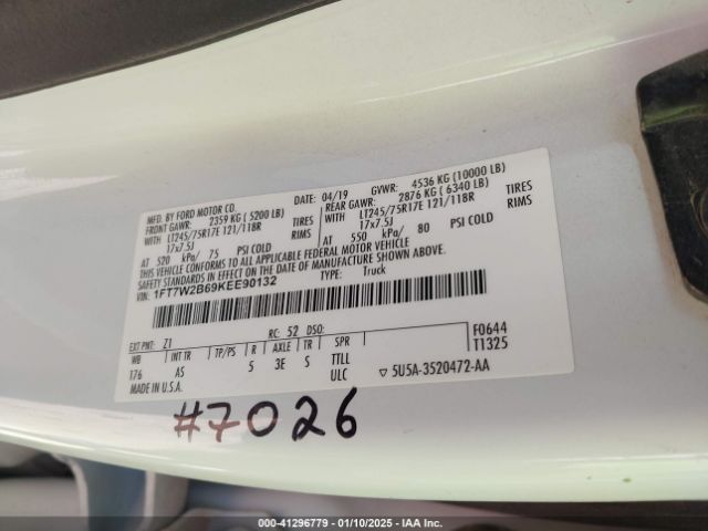 1FT7W2B69KEE90132 Ford F-250 Xl