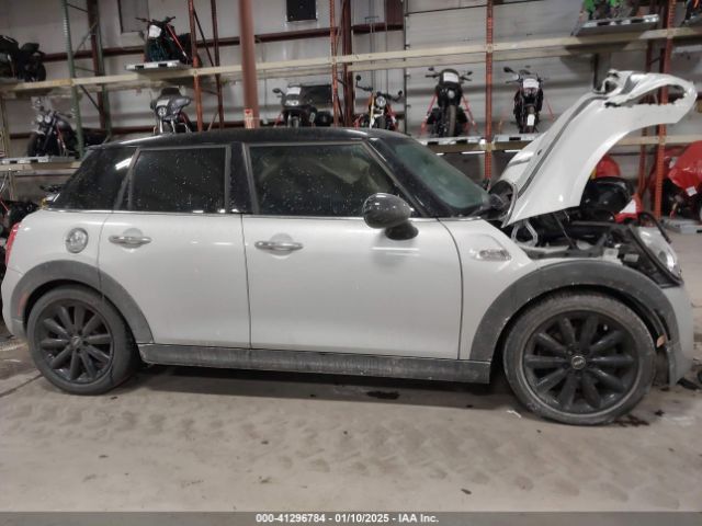 WMWXU3C56F2B66449 Mini Hardtop Cooper S