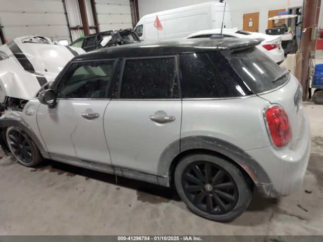 WMWXU3C56F2B66449 Mini Hardtop Cooper S