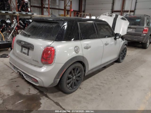 WMWXU3C56F2B66449 Mini Hardtop Cooper S