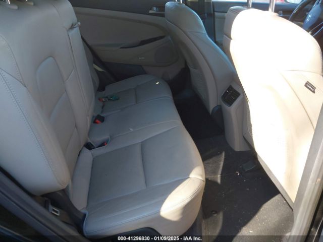 KM8J3CA28JU821351 Hyundai Tucson Limited