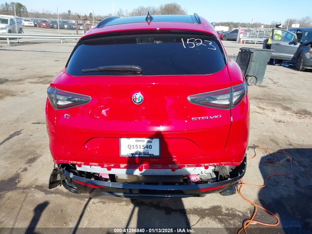 41296840 :رقم المزاد ، ZASPAKBN9R7D78295 vin ، 2024 Alfa Romeo Stelvio Competizione Awd مزاد بيع