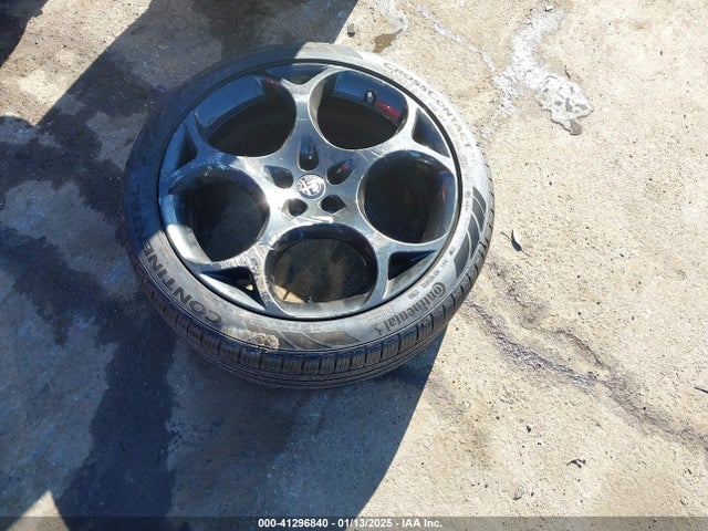 41296840 :رقم المزاد ، ZASPAKBN9R7D78295 vin ، 2024 Alfa Romeo Stelvio Competizione Awd مزاد بيع