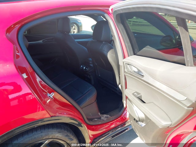 41296840 :رقم المزاد ، ZASPAKBN9R7D78295 vin ، 2024 Alfa Romeo Stelvio Competizione Awd مزاد بيع