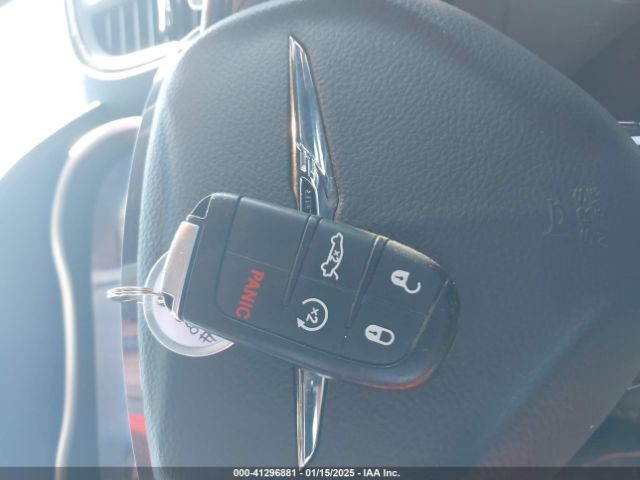 2021 CHRYSLER 300 2C3CCABG2MH524079 Photo 10