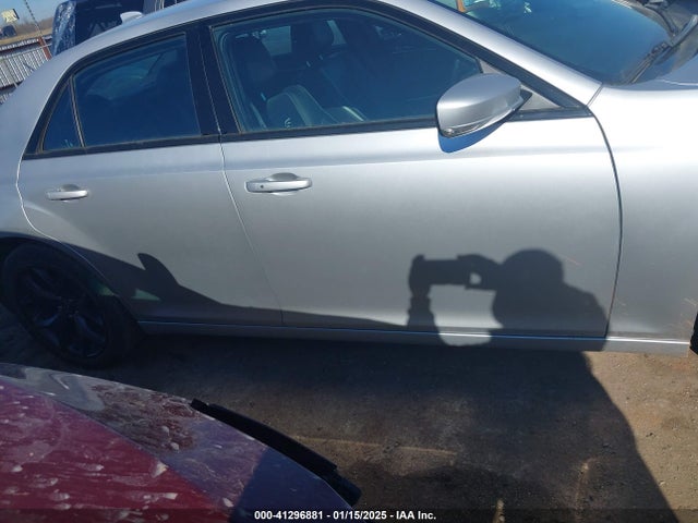 Chrysler 300 300s 2021 2C3CCABG2MH524079 Image 14
