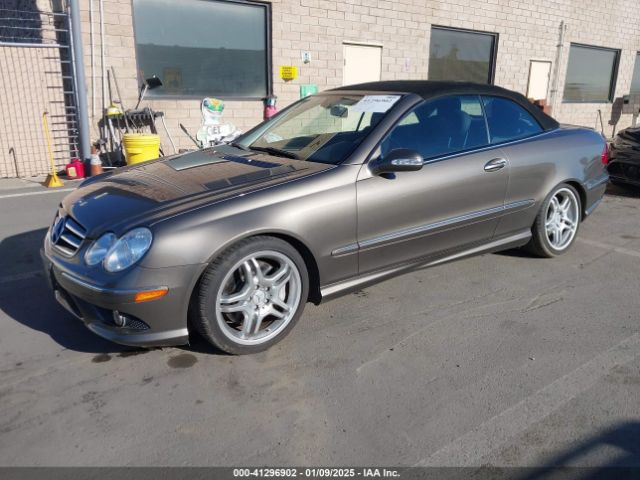 2008 MERCEDES-BENZ CLK 550 WDBTK72GX8T091054 Photo 1
