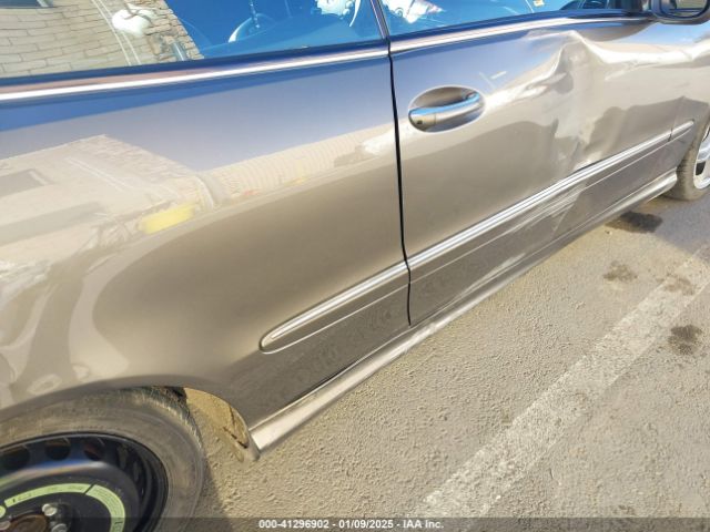 2008 MERCEDES-BENZ CLK 550 WDBTK72GX8T091054 Photo 5