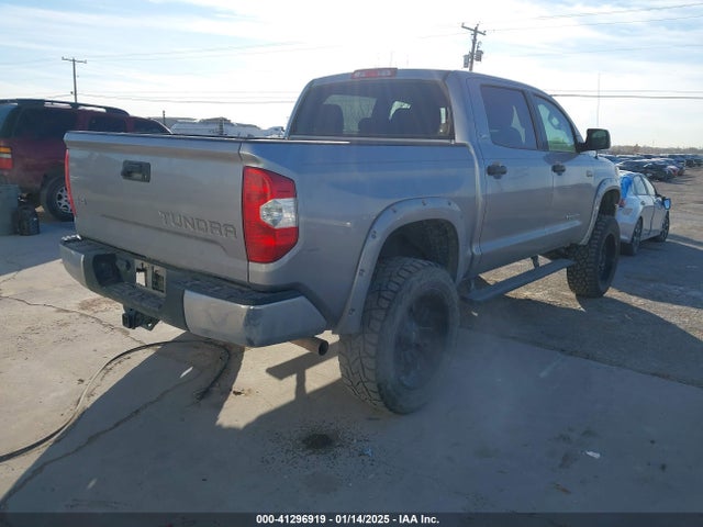 5TFDW5F10KX835054 Toyota Tundra Sr5 5.7l V8
