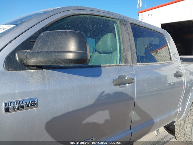 5TFDW5F10KX835054 Toyota Tundra Sr5 5.7l V8
