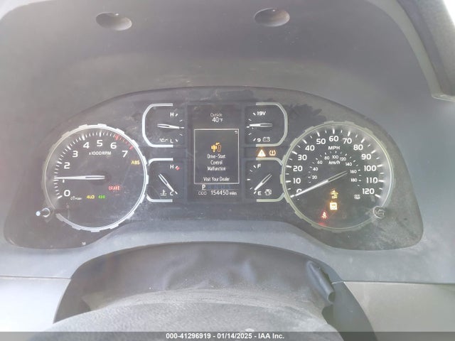 5TFDW5F10KX835054 Toyota Tundra Sr5 5.7l V8