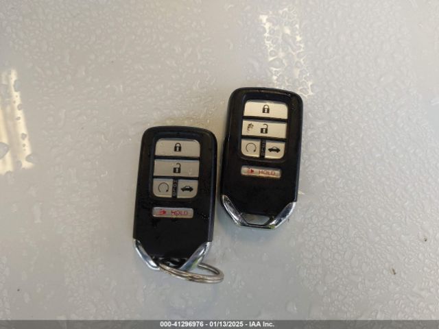 1HGCV2F93KA016305 Honda Accord Touring 2.0t