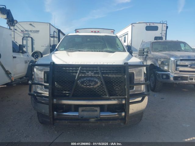 1FT7W2B69KEE90129 Ford F-250 Xl