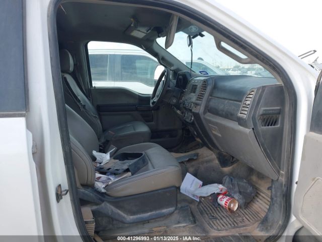 1FT7W2B69KEE90129 Ford F-250 Xl